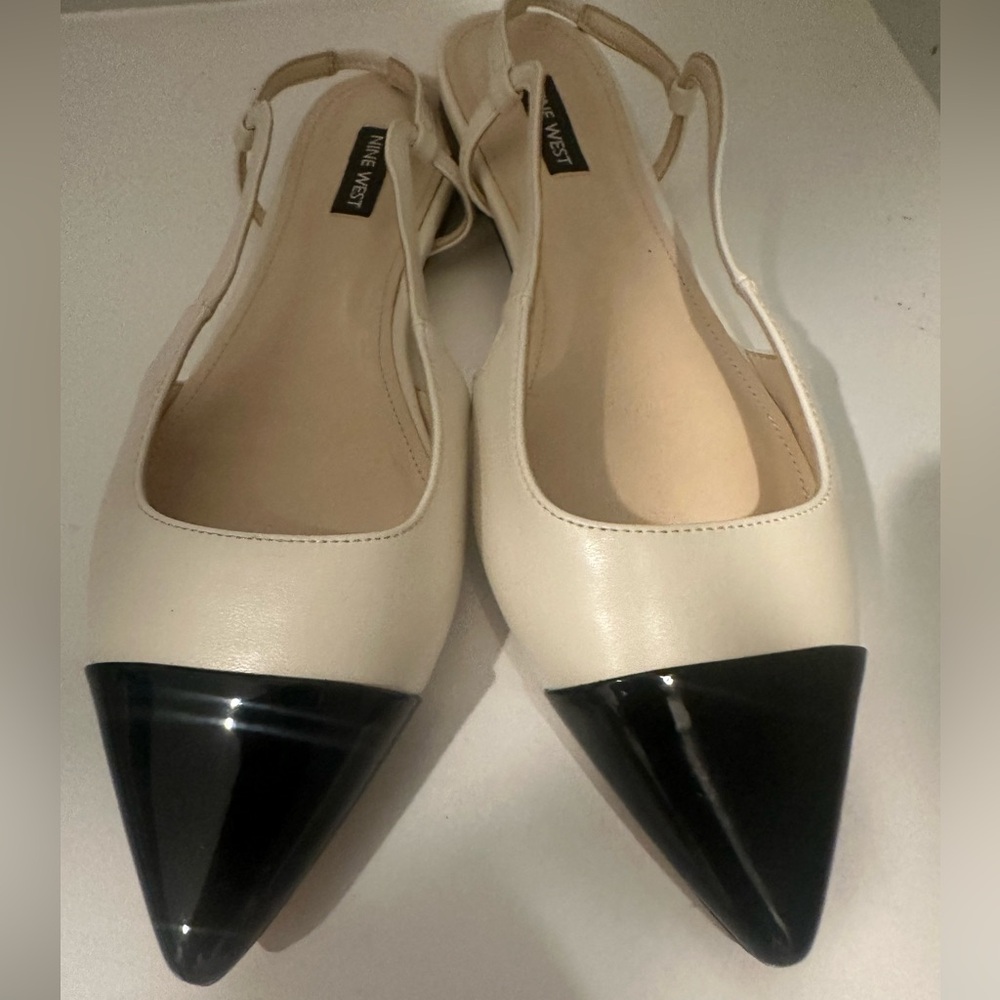 Nine West Off-White/black slingback flat. 10.